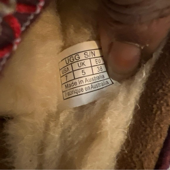 UGG Tan Slippers with Red Trim - Picture 8 of 12